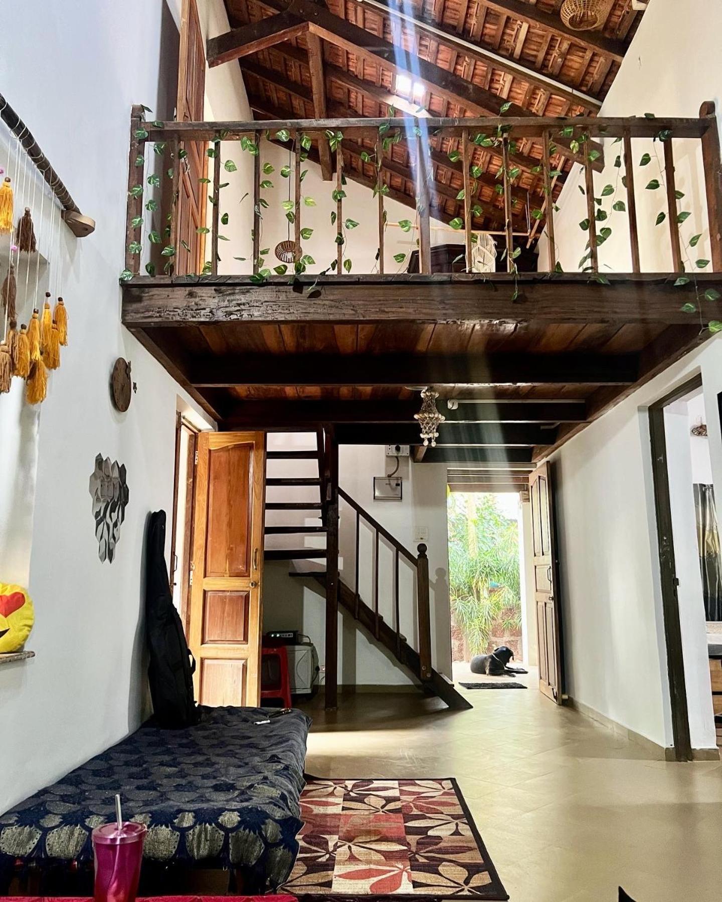 The Sunset Chalet Anjuna Exterior photo